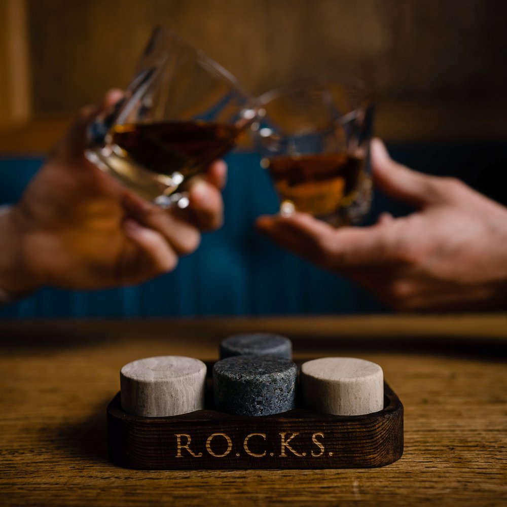 Whisey Rocks R&T